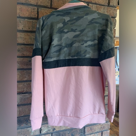 💥SALE💥 NWT 7th Ray Pink and Camo Pullover M - Picture 2 of 3